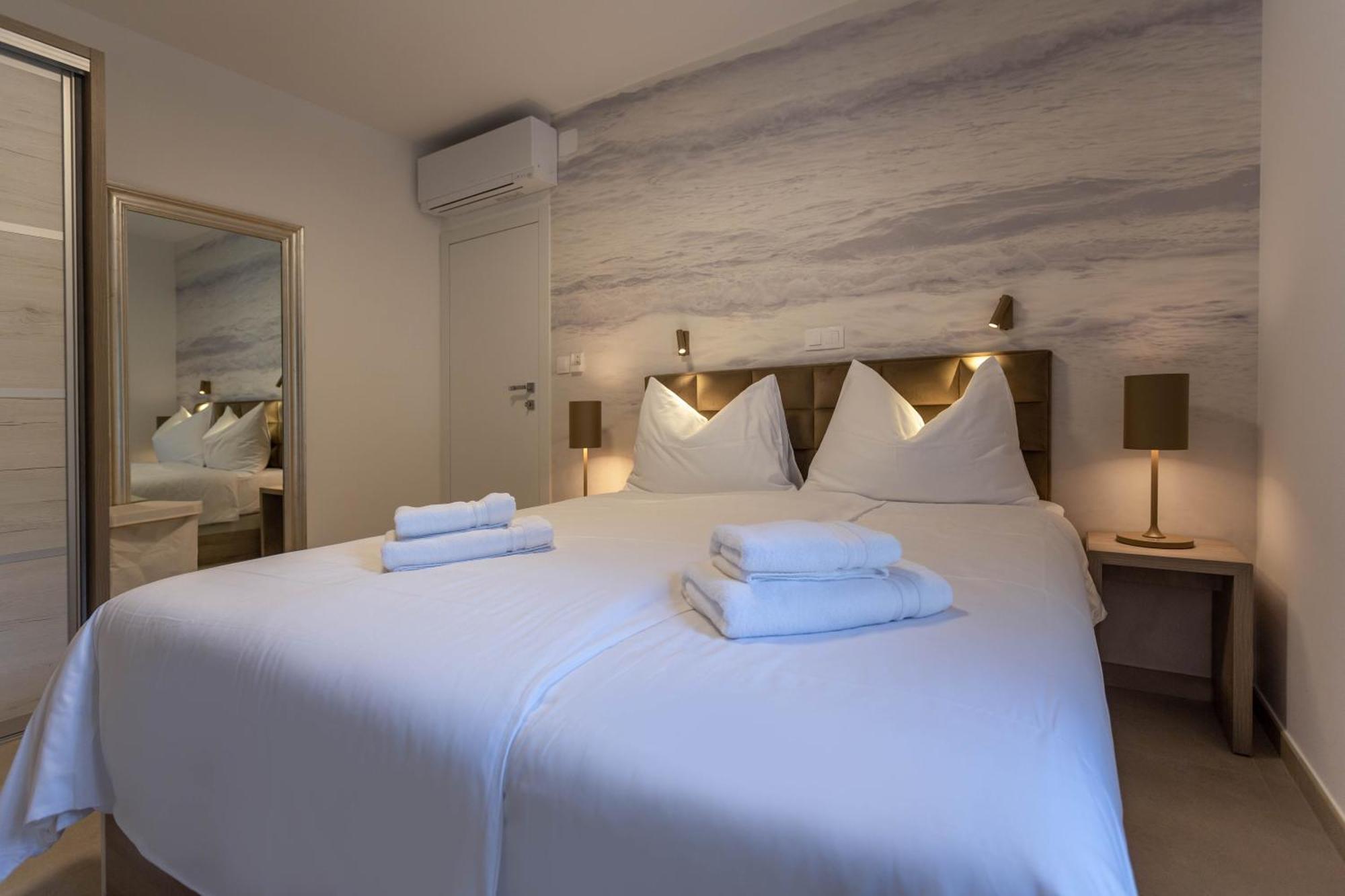 Grey House Apartment Бол Екстериор снимка