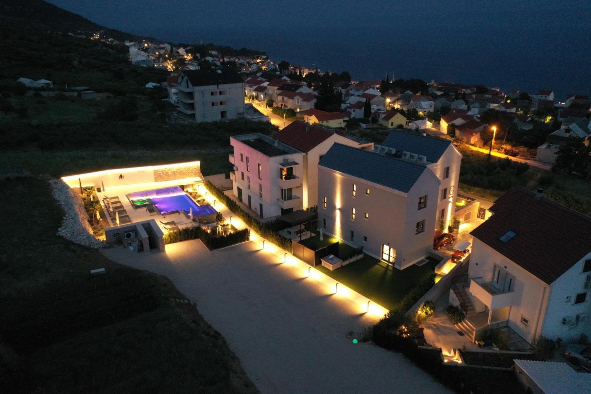 Grey House Apartment Бол Екстериор снимка