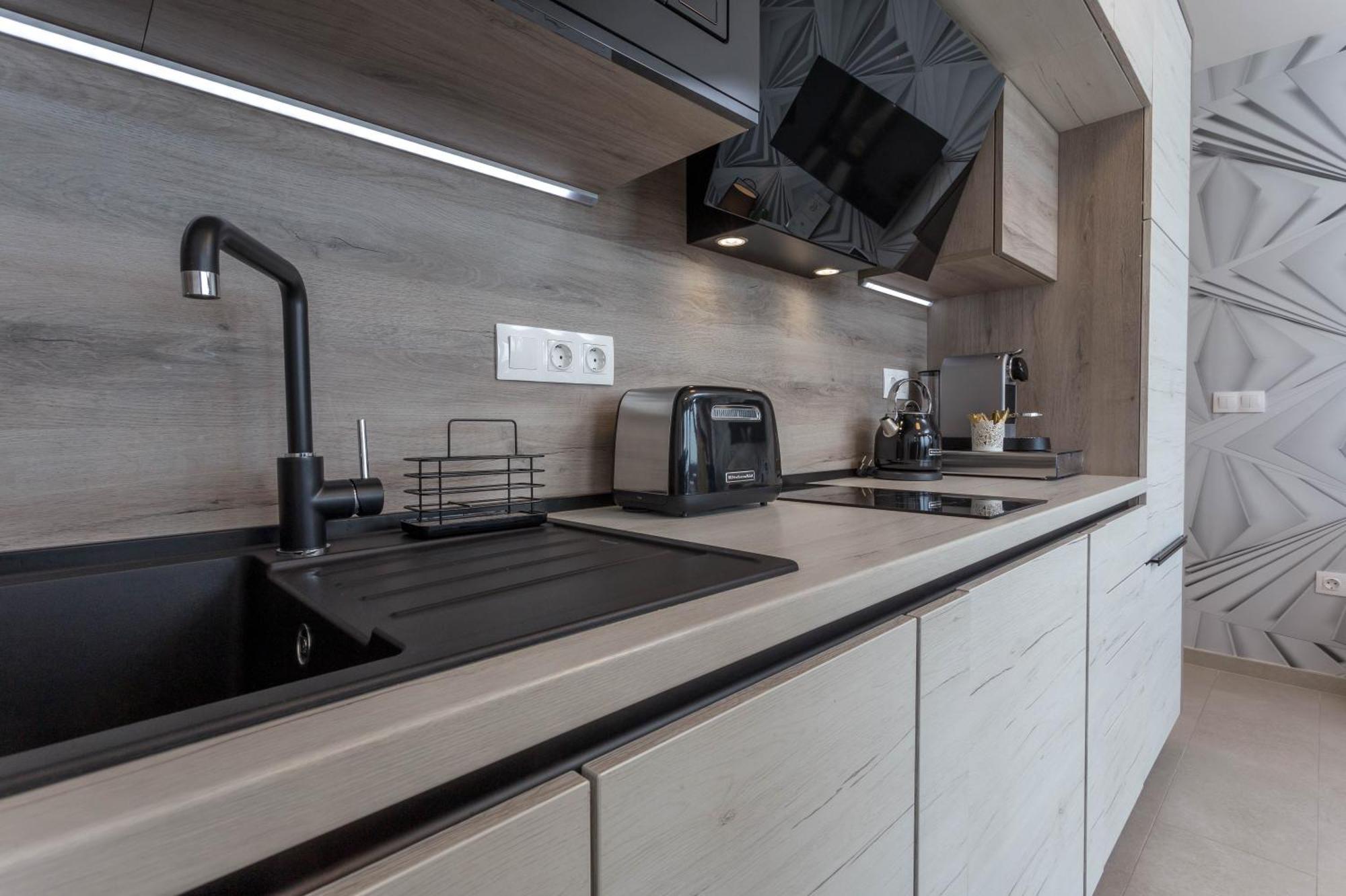 Grey House Apartment Бол Екстериор снимка